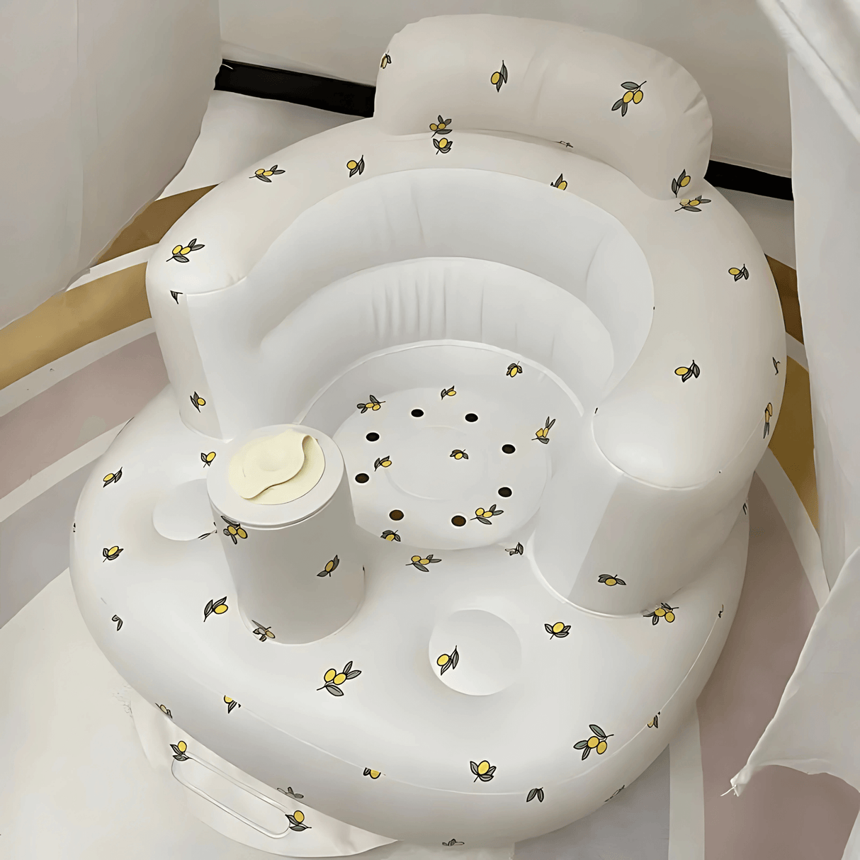 BabyNest – Aufblasbarer Babysitz aus PVC zum Füttern, Baden und Spielen