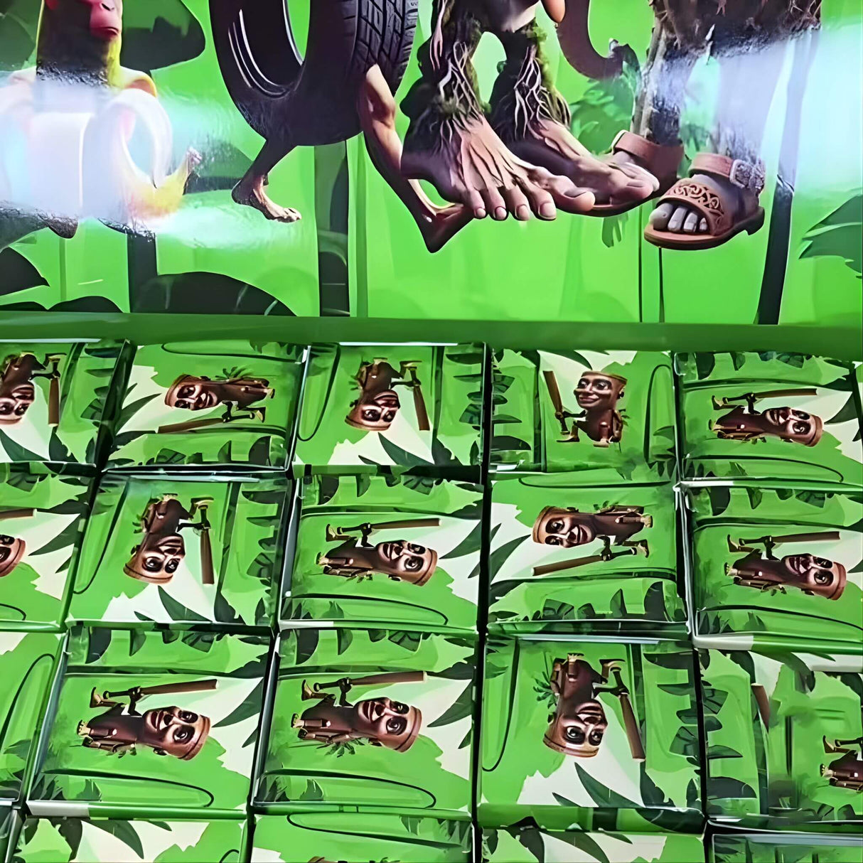 BlinkBox - 24 italienische Mindrot Blind Box Figuren & Schlüsselanhänger im Mystery Collector's Set