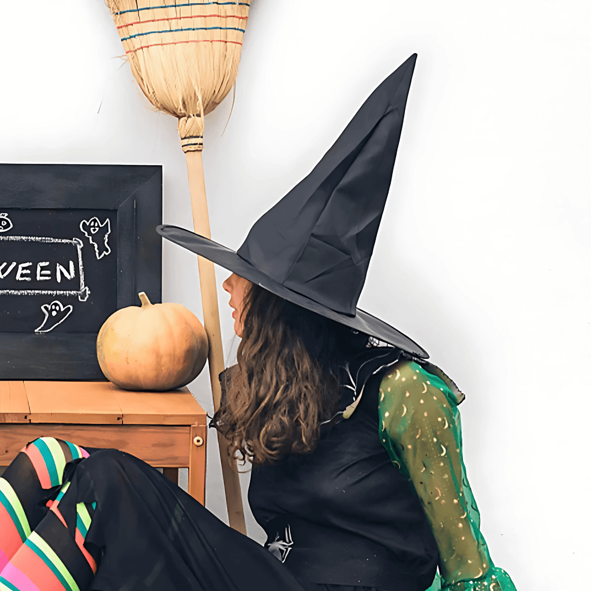 WitchGleam - Zusammenklappbarer Halloween Hexenhut aus schwarzem Polyester für Maskerade, Party & Dekoration