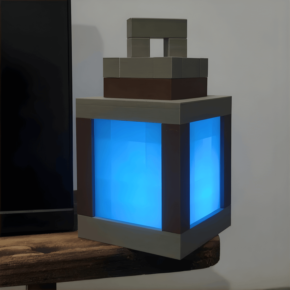 SoulLantern - Pixel inspirierte Wandleuchte mit 16 Farben, Fernbedienung & USB-Aufladung für Schlafzimmer und dekorative Atmosphäre