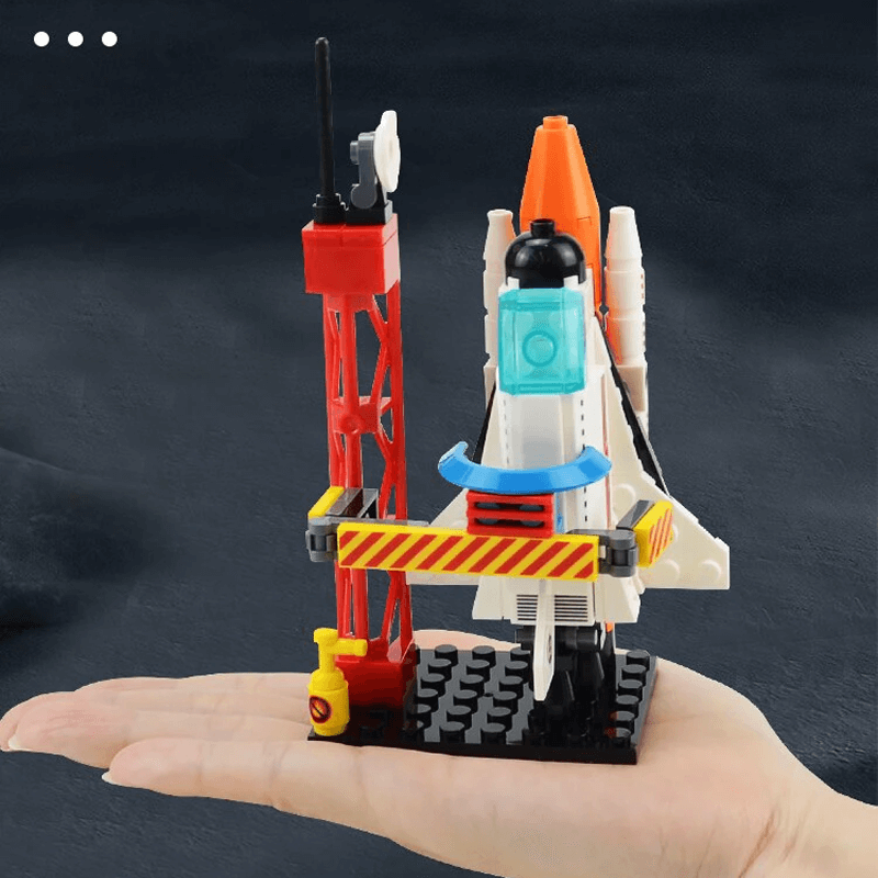 AstroPlay - Weltraumraketen-Bausatz mit Astronautenfigur und Startrampenblock für Kinder