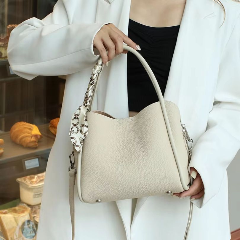 Seraphina – Elegante Ledertasche für Damen mit zwei Tragevarianten