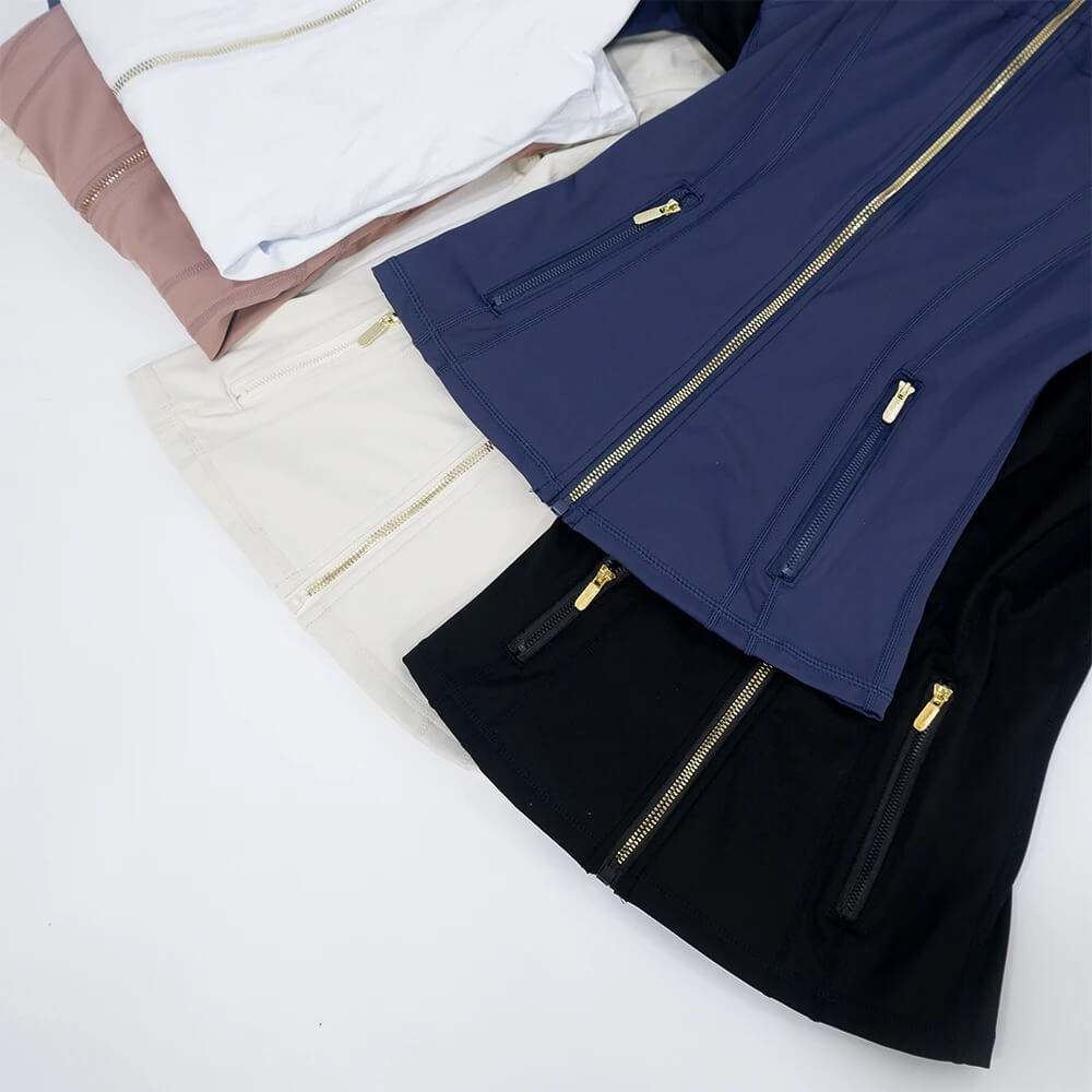 SilkMotion – Schlanke Yoga- und Trainingsjacke mit Reißverschluss, schnell trocknendem Material und anschmiegsamem Schnitt für einen aktiven Alltag