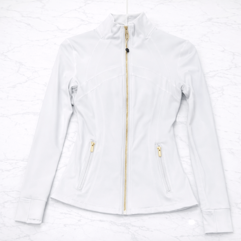 SilkMotion – Schlanke Yoga- und Trainingsjacke mit Reißverschluss, schnell trocknendem Material und anschmiegsamem Schnitt für einen aktiven Alltag