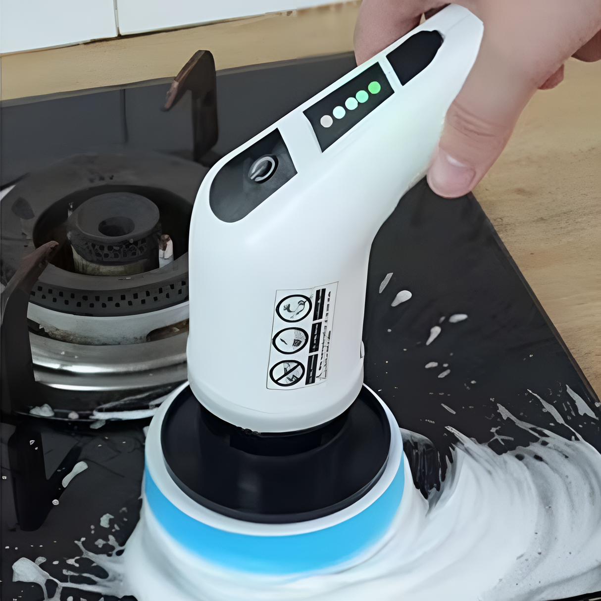 SpinClean – 9-in-1-Elektrobürste mit Stiel für schonendes Putzen