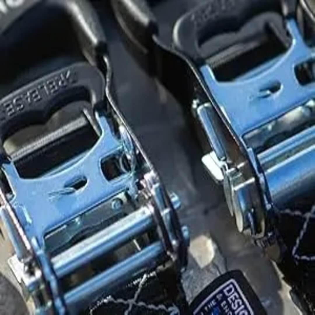 TightHold - Retractable Lashing Kit 4er-Pack | Selbstaufrollende Zurrmittel für einfache und stabile Ladungssicherung