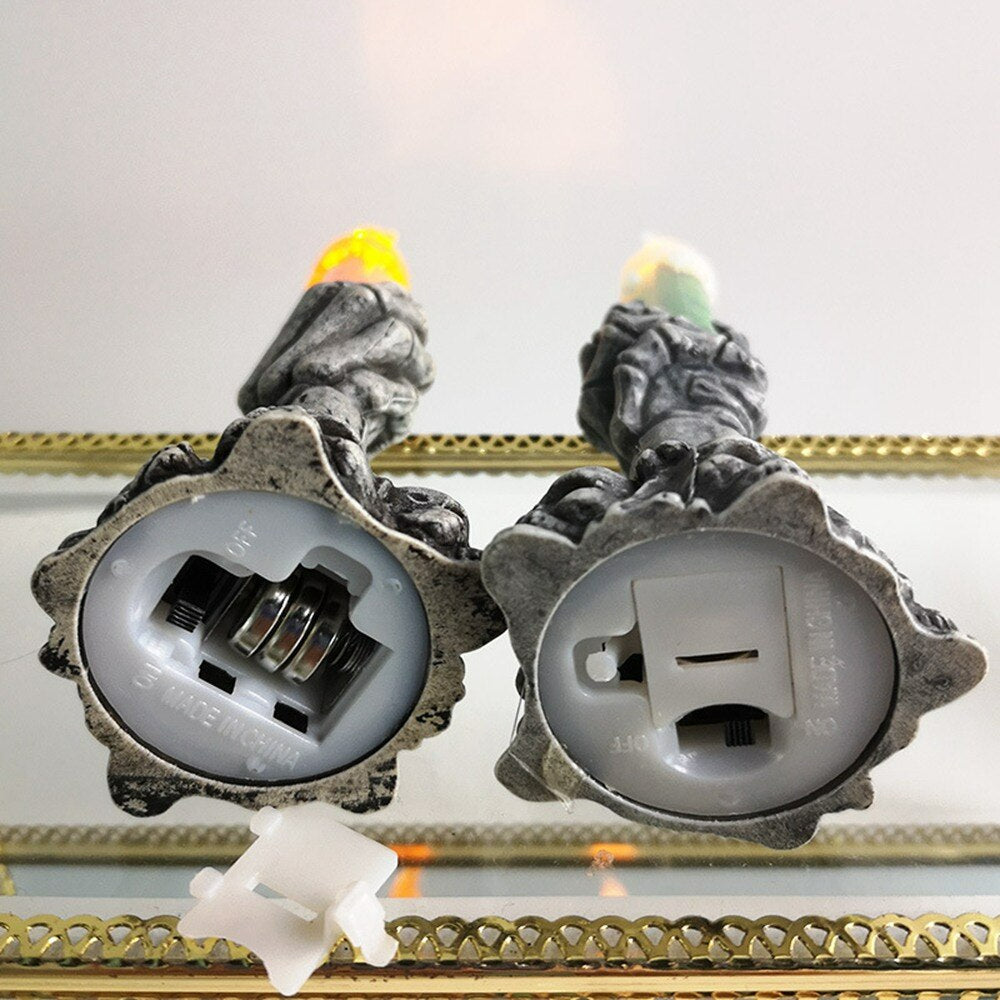 LED-Kerzenhalter mit Skeletthand - schaurige Halloween-Dekoration, rauchlose Kerzen für Party und Zuhause