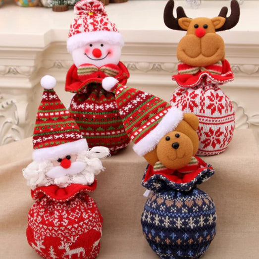 4x Gestrickte Weihnachtsgeschenktüten 3D Puppen, Weihnachtsmann, Schneemann, Elch, Hund