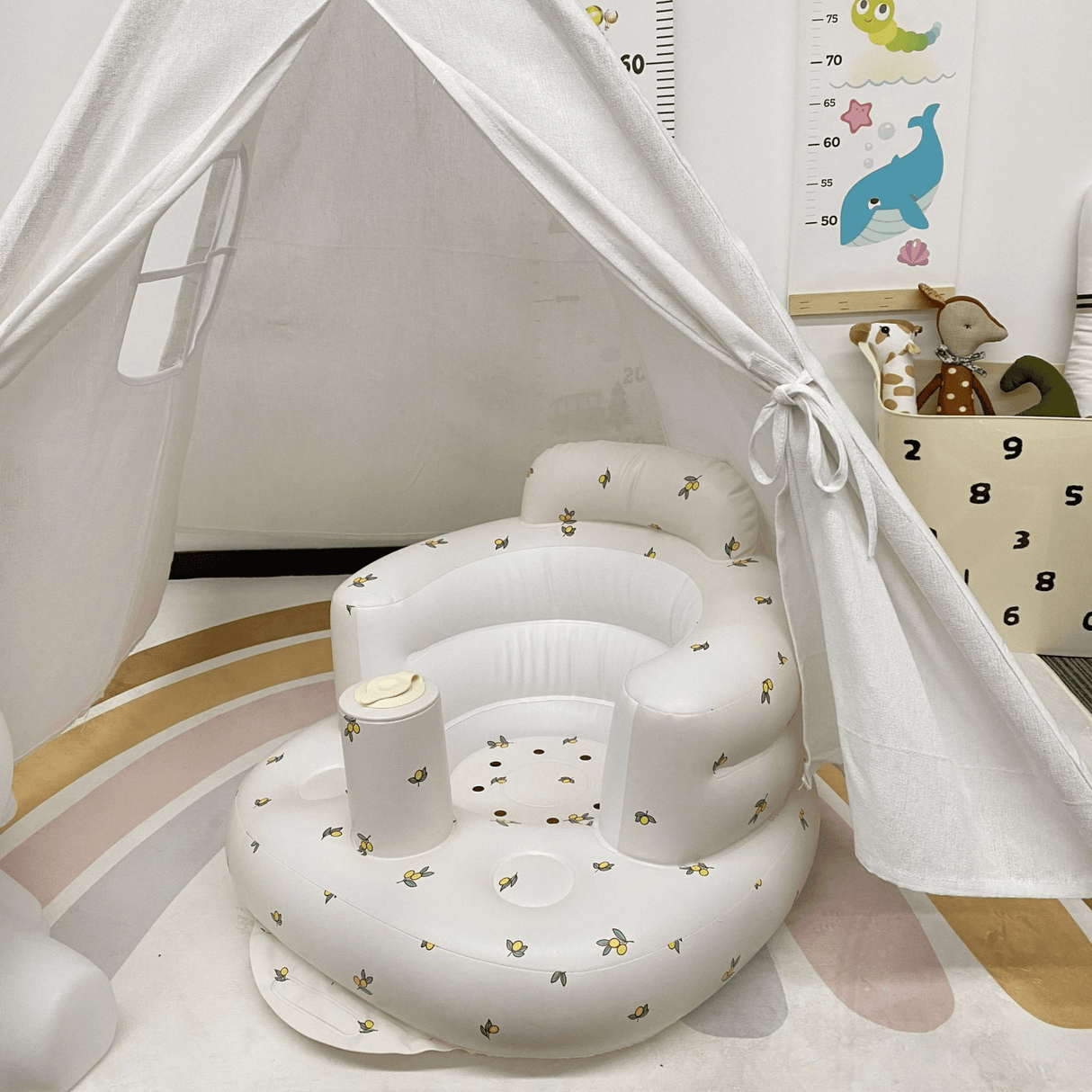 BabyNest – Aufblasbarer Babysitz aus PVC zum Füttern, Baden und Spielen