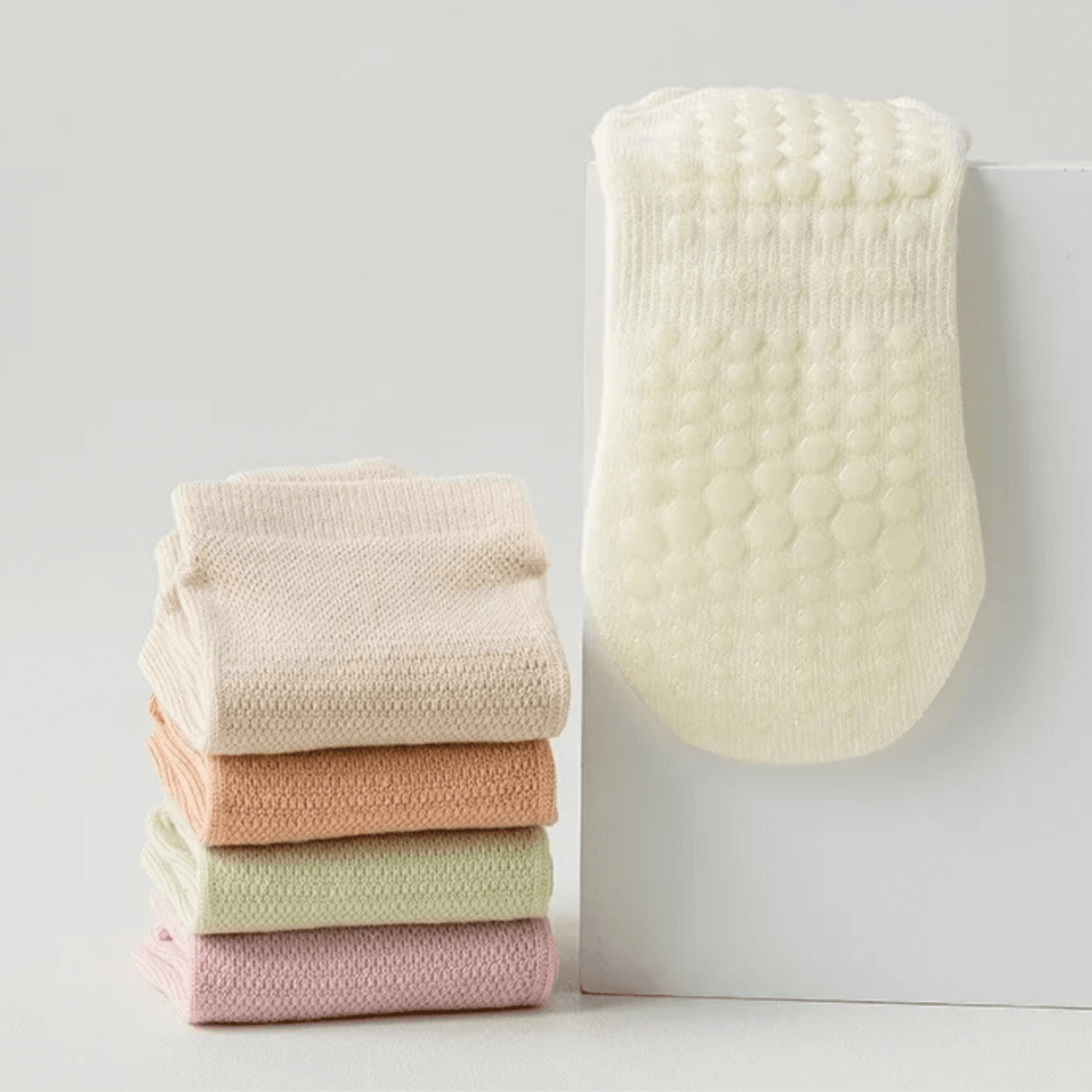 EaseMotion - Atmungsaktive, rutschfeste Yoga-Socken mit weichem Griff & Ventilierender Komfort