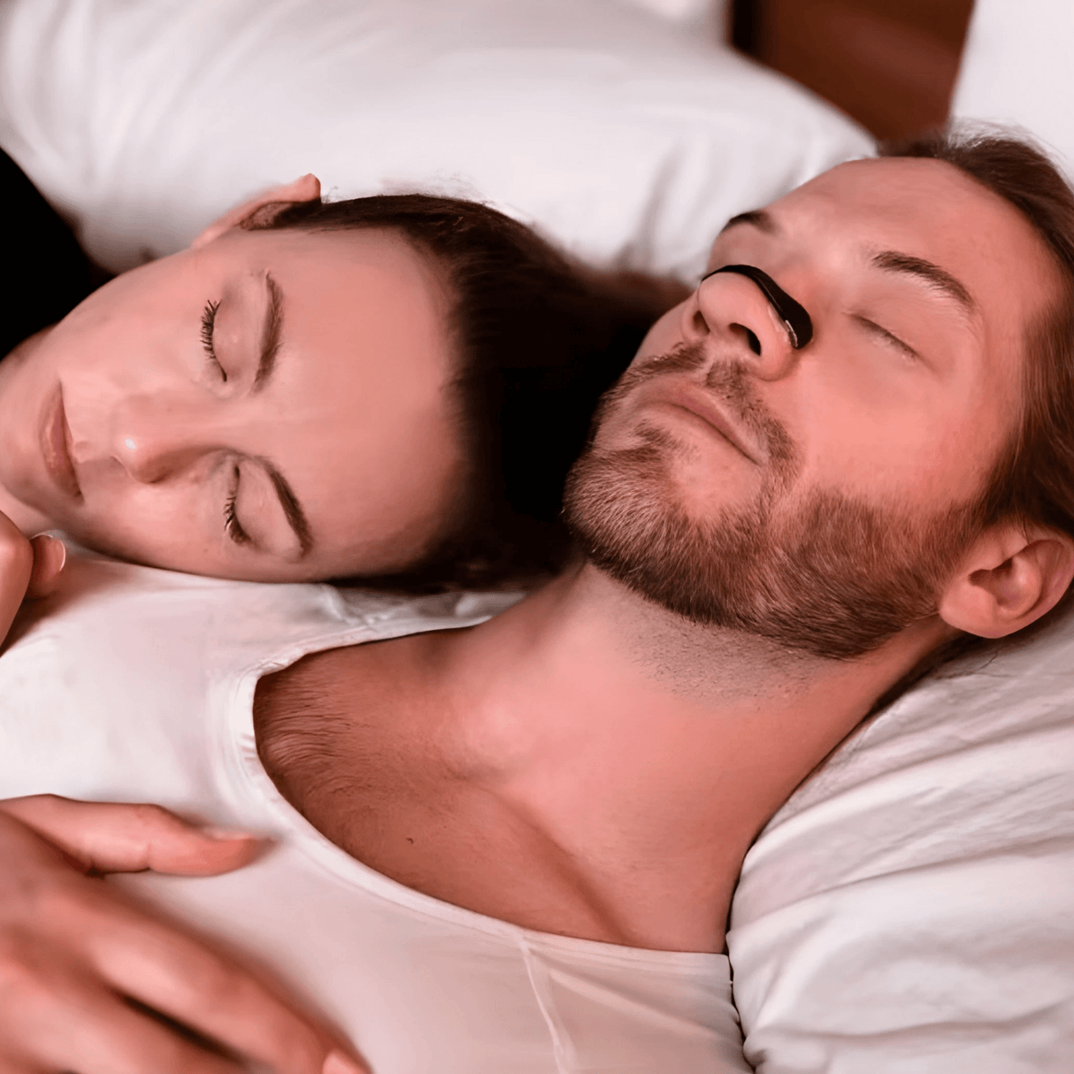 AirNite – Anti-Schnarch-Set in Schwarz oder Weiß mit Nasenclip und Atemtabletten für eine bessere Nasenatmung