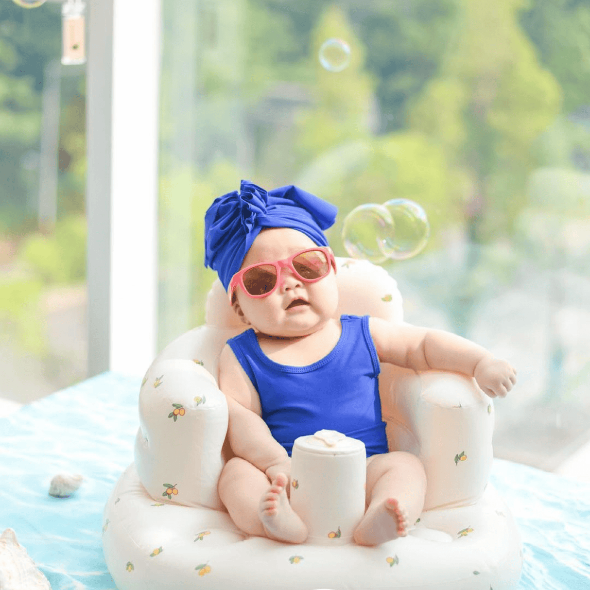 BabyNest – Aufblasbarer Babysitz aus PVC zum Füttern, Baden und Spielen