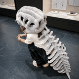 RexBone – Dinosaurierskelett-Kostümhut aus weichem Plüsch für Kinder und Erwachsene – Lustiges und maschinenwaschbares Cosplay-Requisit für Halloween, Geburtstage und Mottopartys