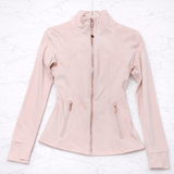 SilkMotion – Schlanke Yoga- und Trainingsjacke mit Reißverschluss, schnell trocknendem Material und anschmiegsamem Schnitt für einen aktiven Alltag