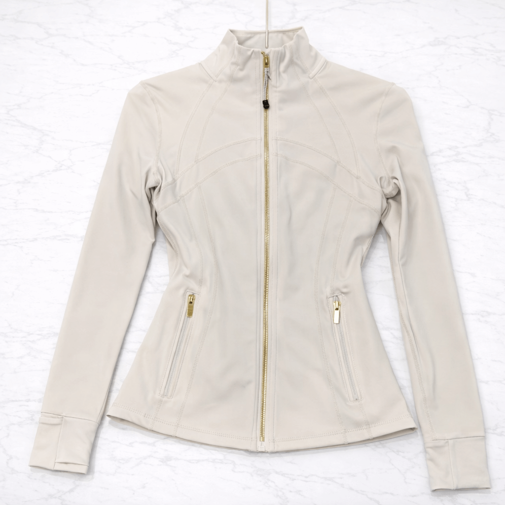 SilkMotion – Schlanke Yoga- und Trainingsjacke mit Reißverschluss, schnell trocknendem Material und anschmiegsamem Schnitt für einen aktiven Alltag