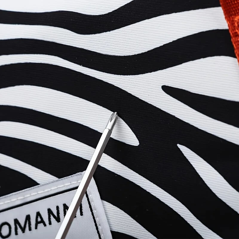 SafariStyle - Reisetasche mit Tiermotiven | Vielseitige Umhängetasche für Workouts und Wochenendausflüge