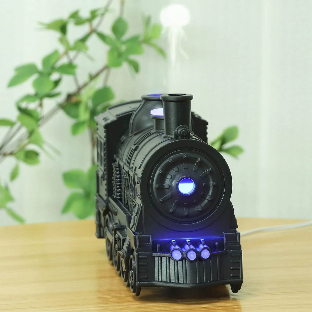 TrainAroma - Luftbefeuchter & Aroma Diffusor mit LED und Fernbedienung | Einzigartiges Zug inspiriertes Design